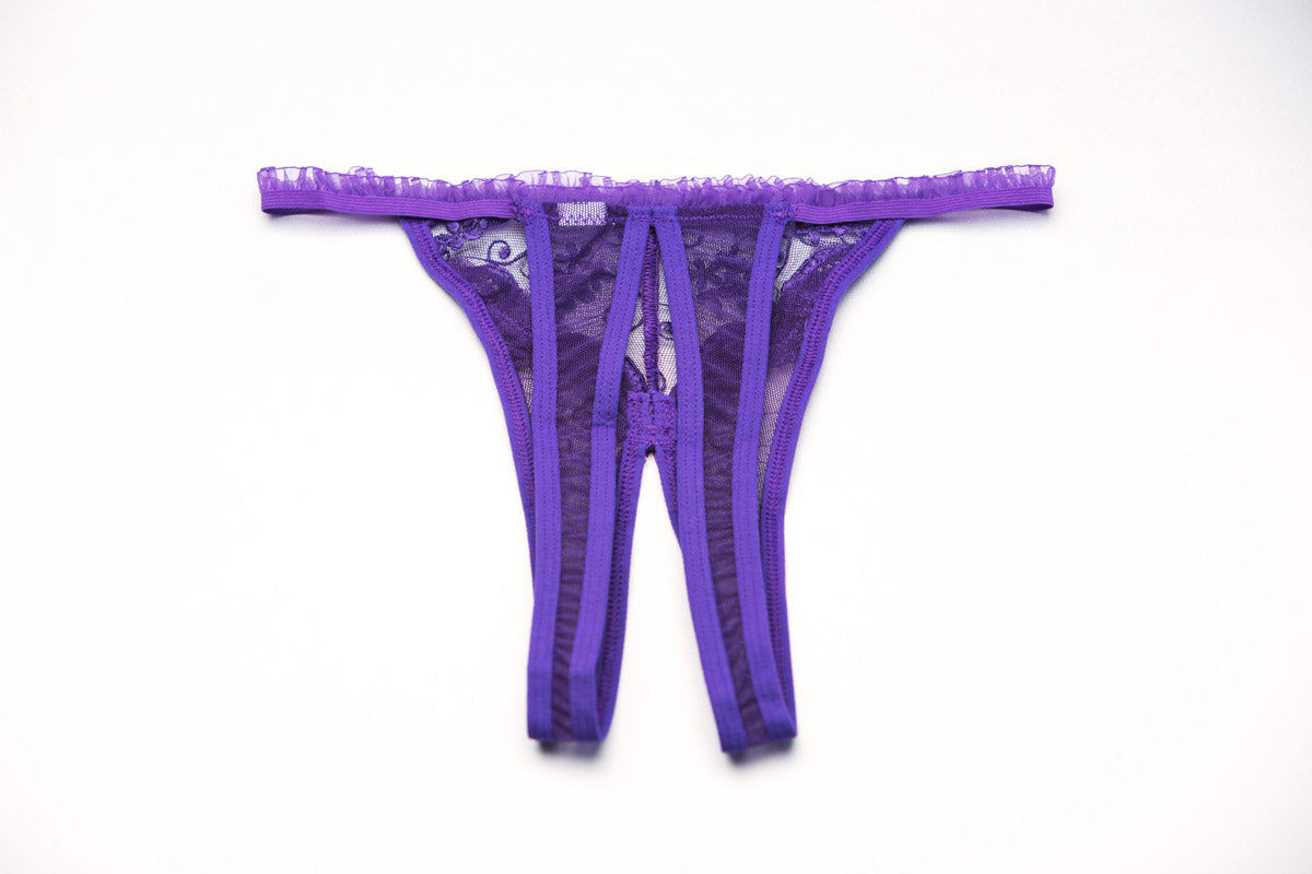 Scalloped Embroidered Crotchless Thong Shirley of Hollywood  10